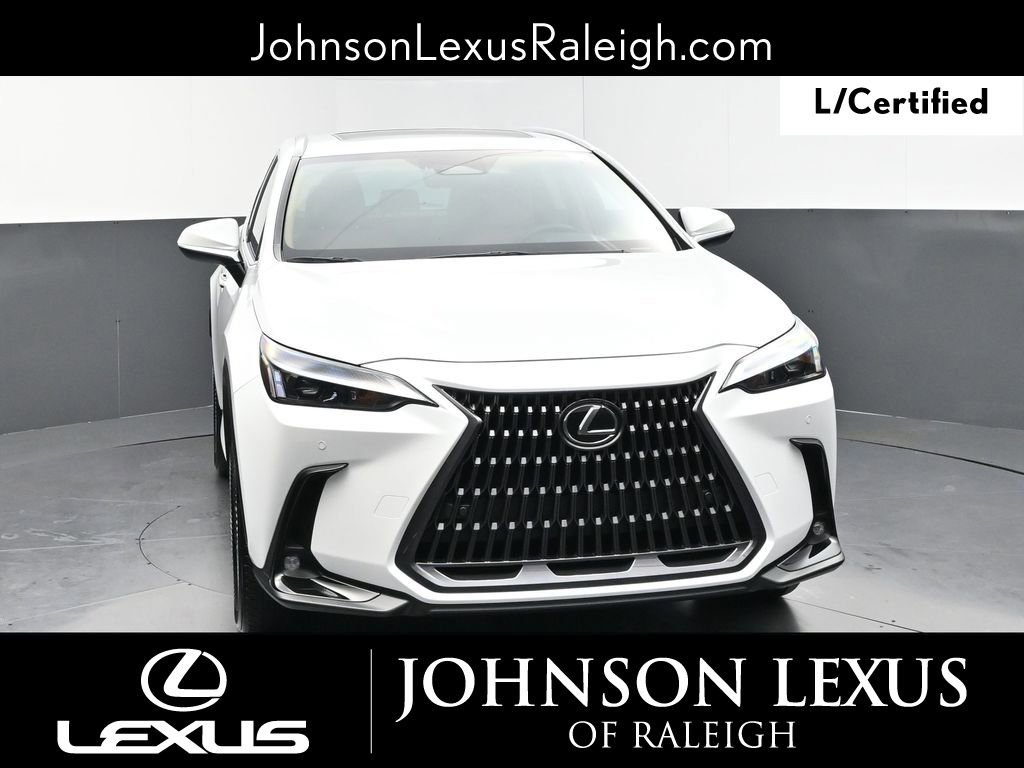 Used 2025 Lexus NX 250 FWD w/ Towing Package (2000 Lbs) image 4