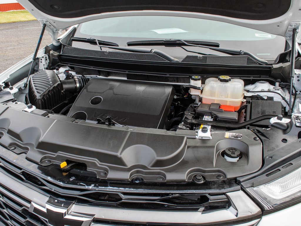 Used 2023 Chevrolet Traverse Premier w/ Redline Edition image 10