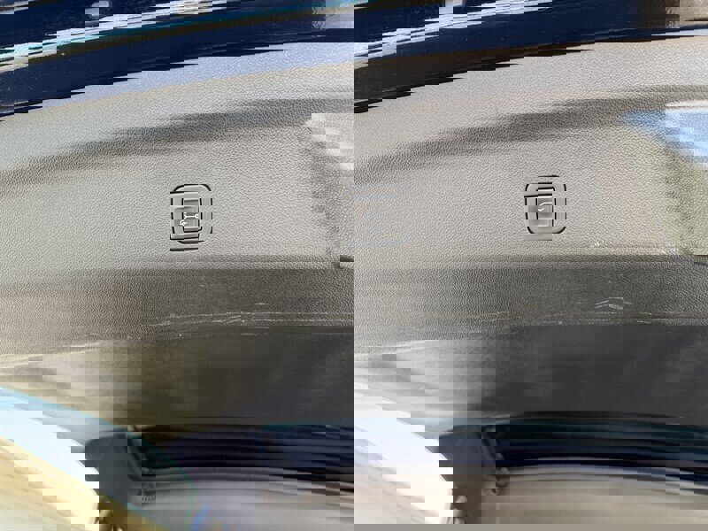 Used 2023 GMC Yukon XL Denali image 28