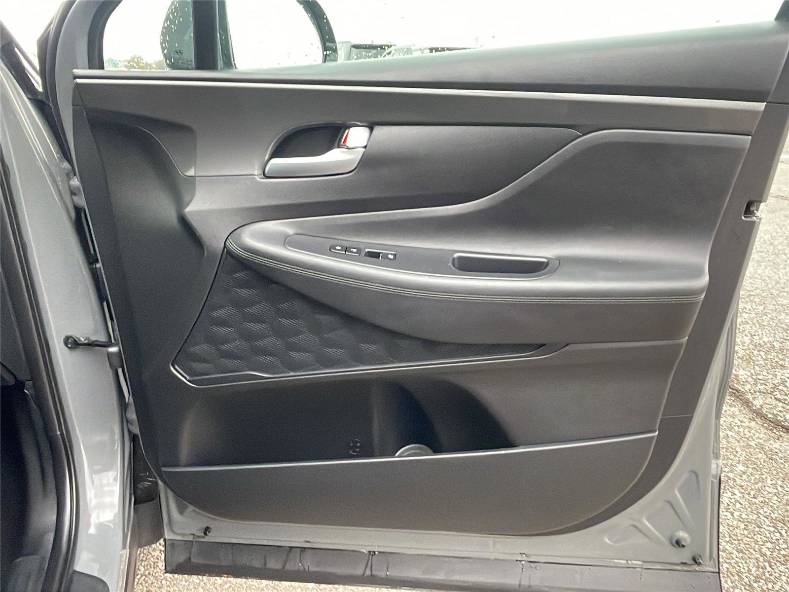 Used 2023 Hyundai Santa Fe SEL image 13