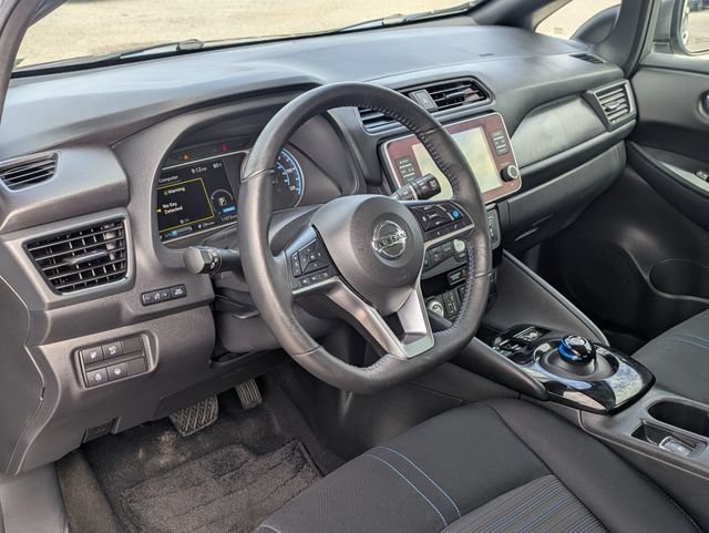 Used 2021 Nissan Leaf SV w/ SV Technology Package FWD image 32