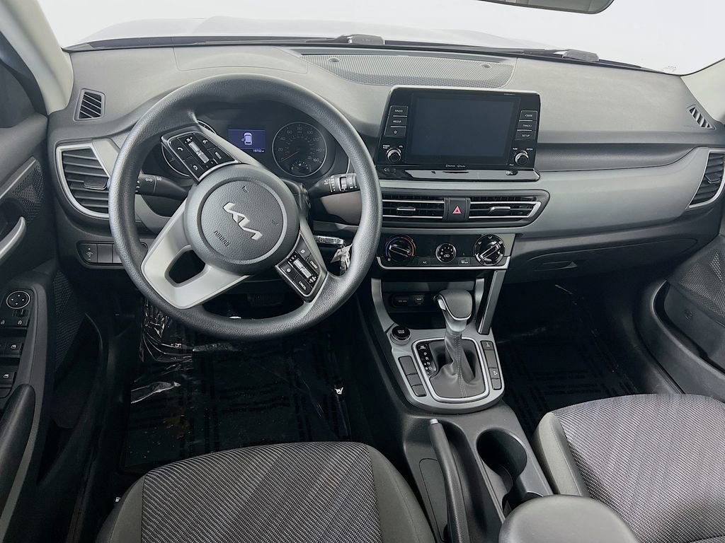 Used 2023 Kia Seltos LX image 20