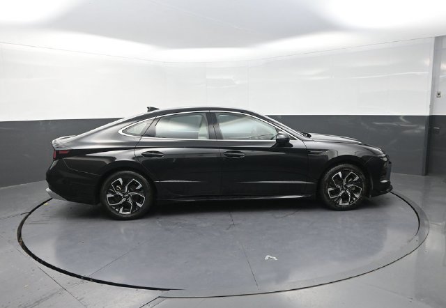 Used 2024 Hyundai Sonata SEL FWD image 9