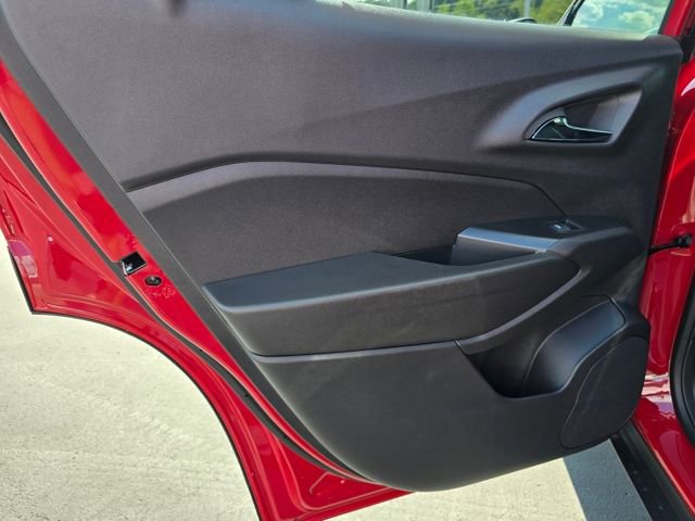 New 2026 Chevrolet Trax LT w/ Sunroof Package image 11