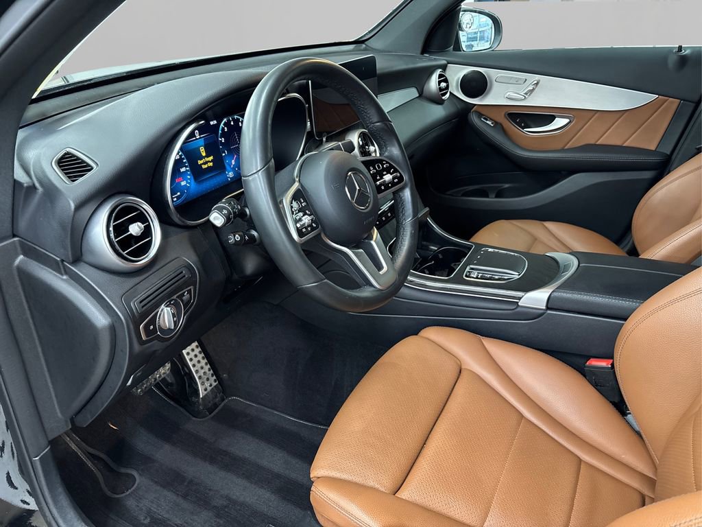 Used 2022 Mercedes-Benz GLC 300 4MATIC image 9