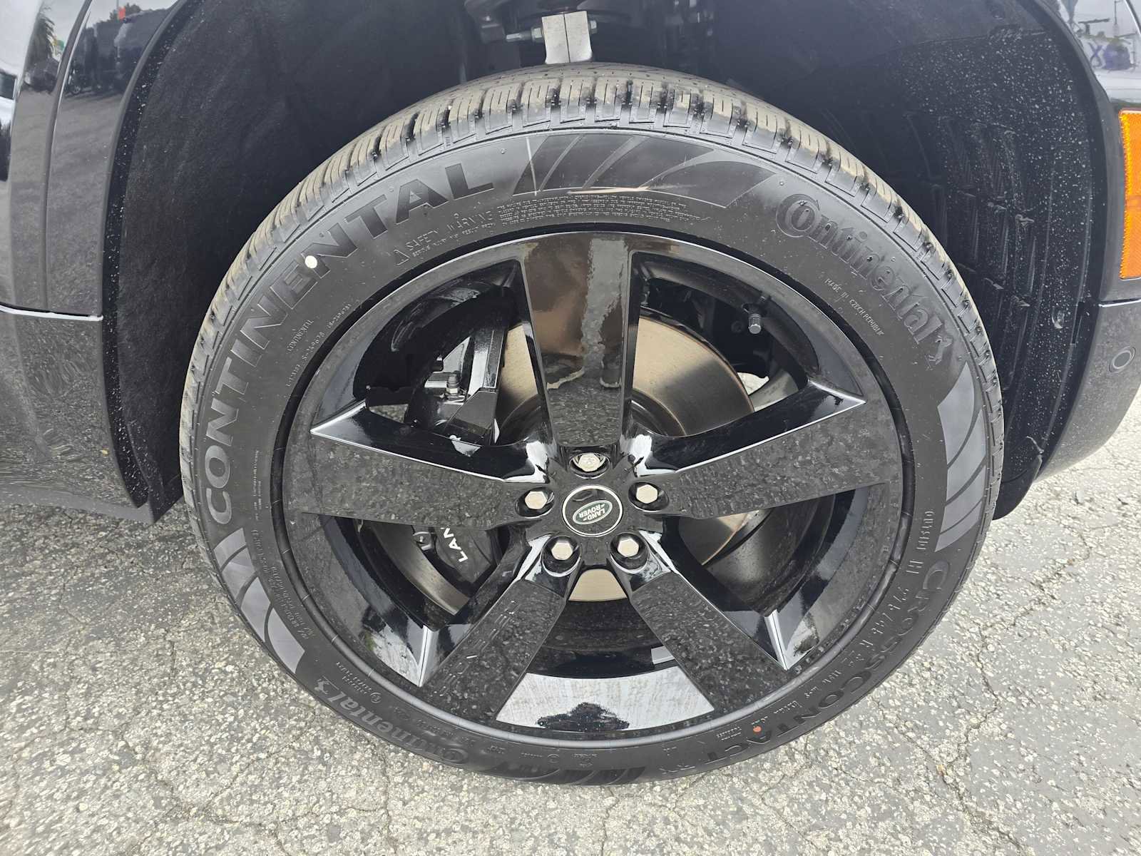 New 2025 Land Rover Defender 110 V8 image 10