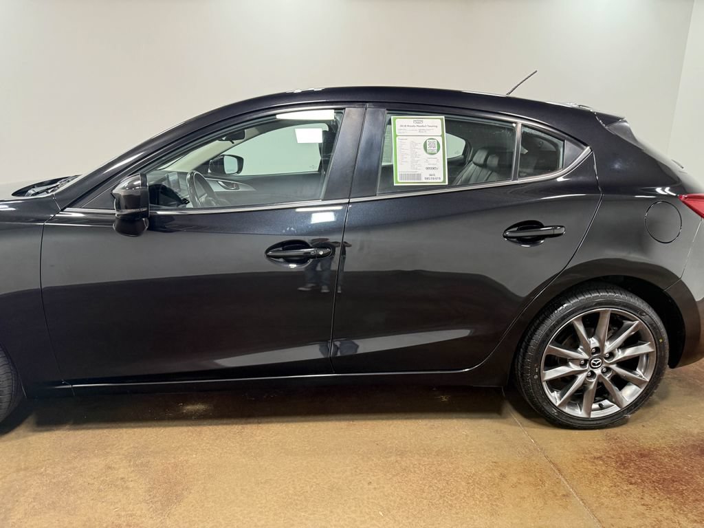 Used 2018 MAZDA MAZDA3 Touring FWD image 36