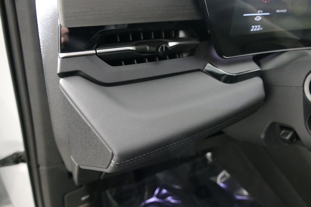 Certified 2025 Audi Q6 e-tron Premium w/ Convenience Package image 18