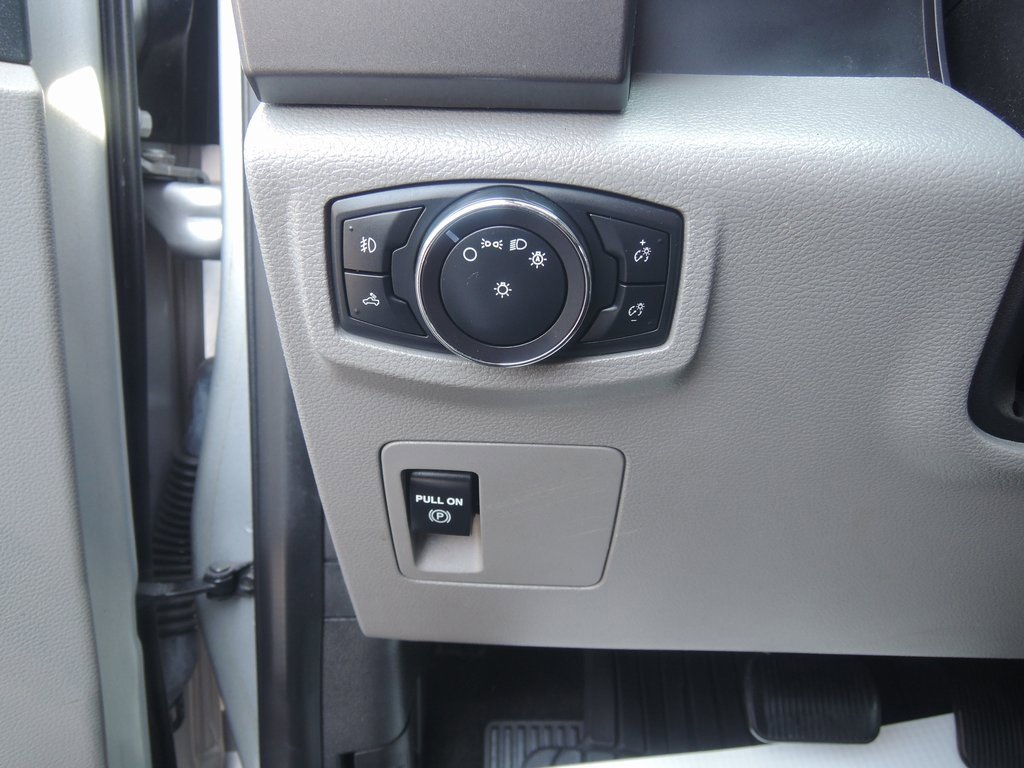 Used 2018 Ford F150 XLT image 22