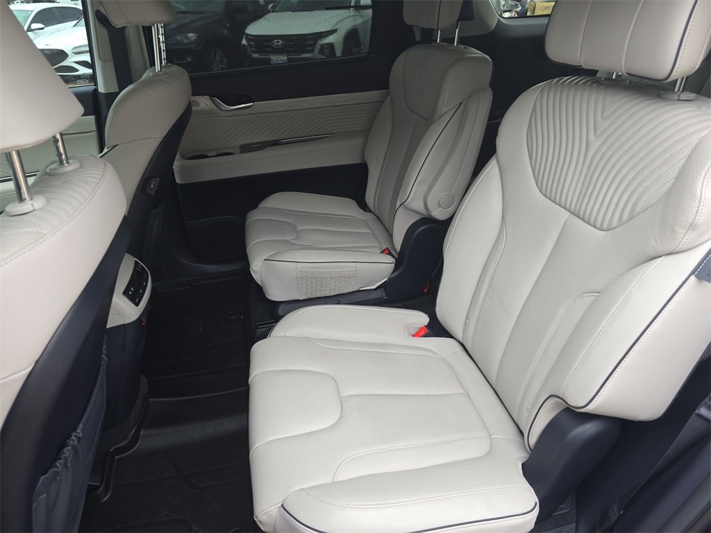 Used 2024 Hyundai Palisade Calligraphy image 15