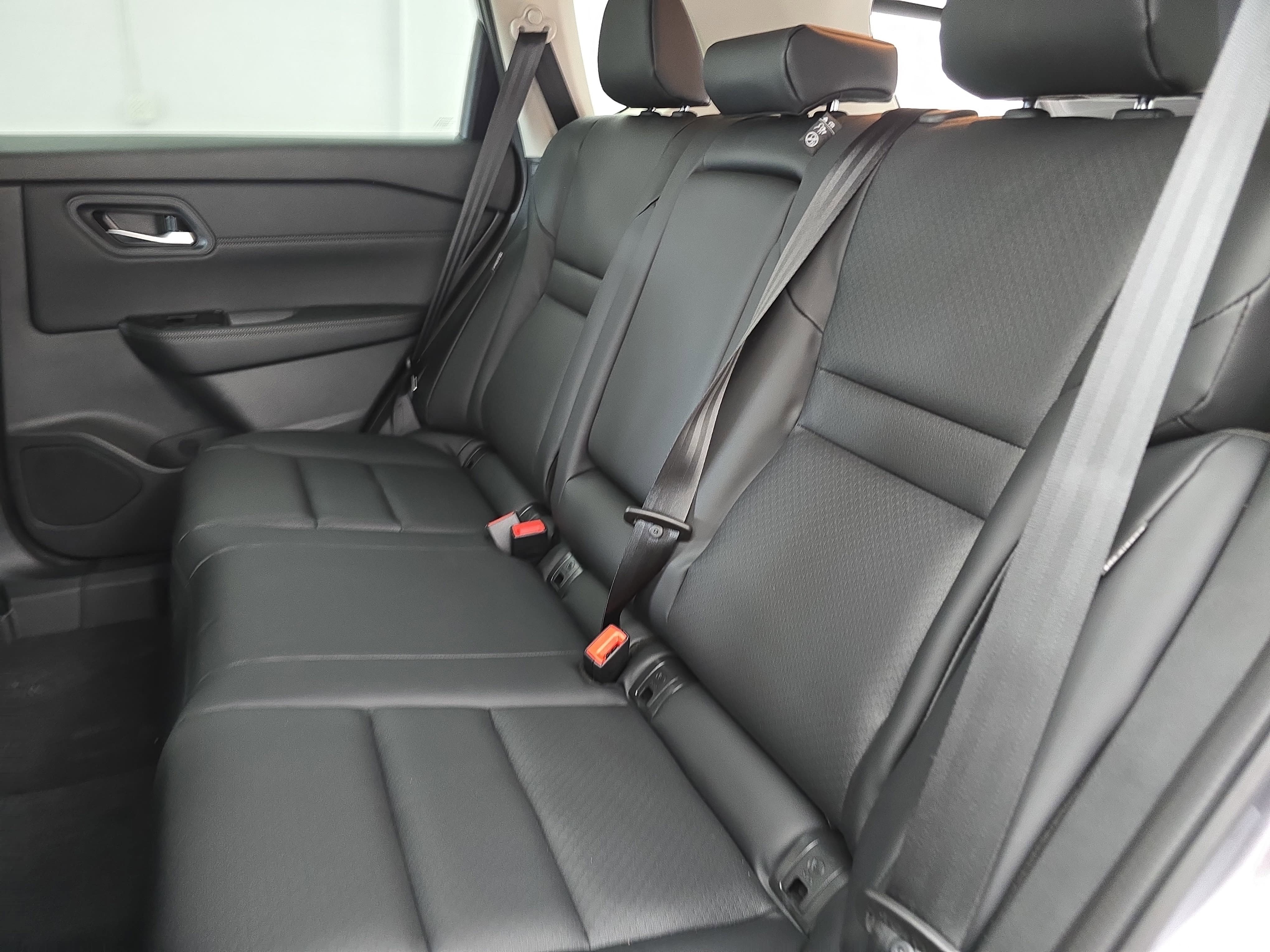 New 2026 Nissan Rogue SV FWD image 14