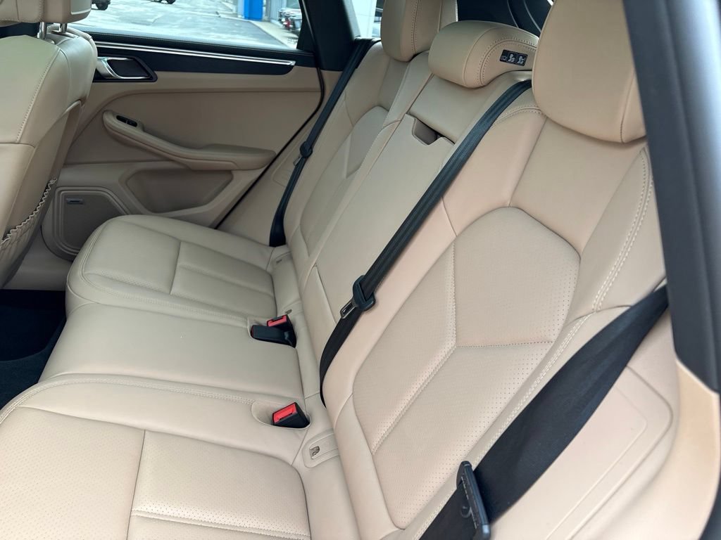 Used 2022 Porsche Macan GTS AWD/4WD image 10