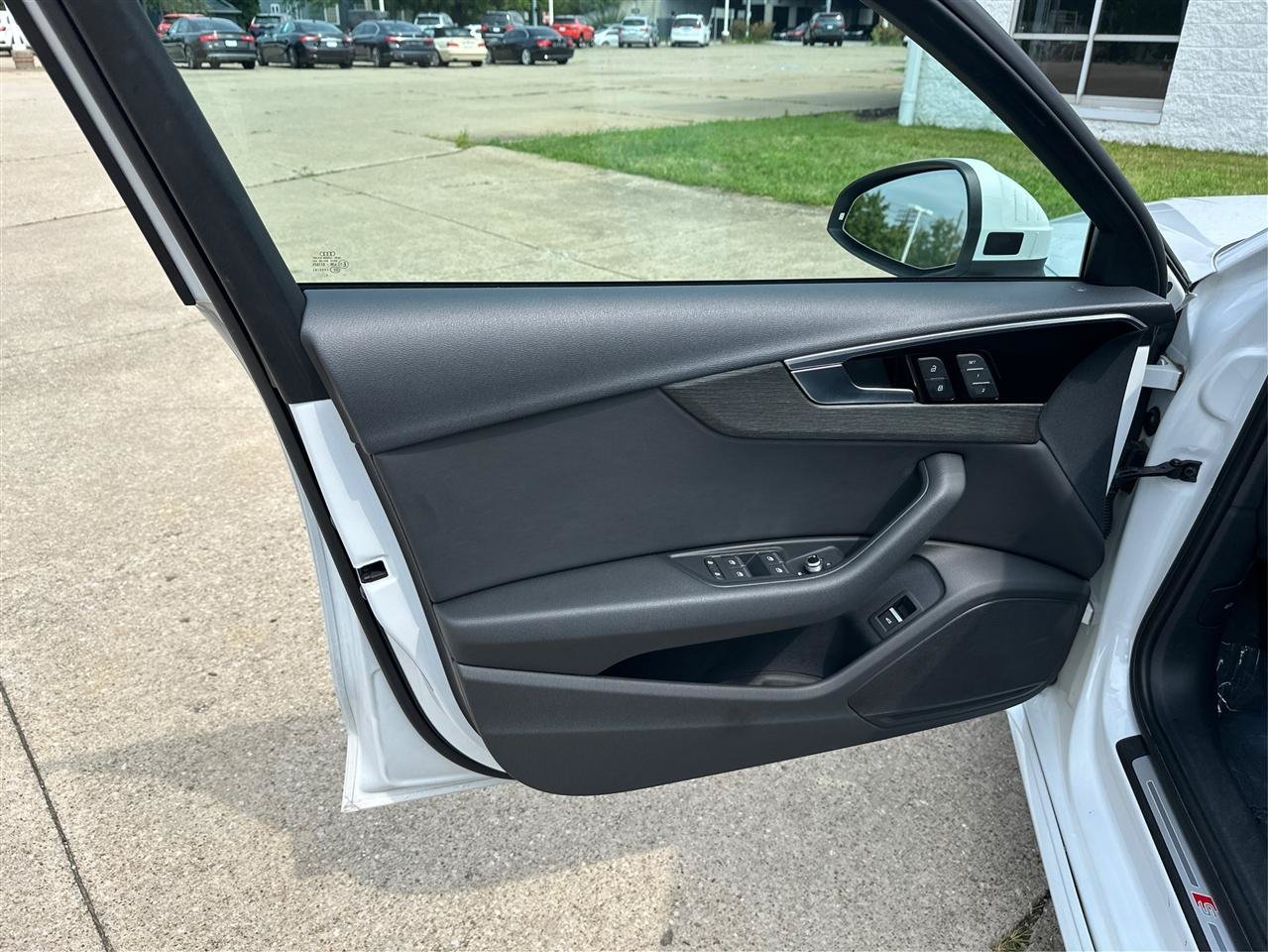 Used 2020 Audi A4 2.0T Premium w/ Convenience Package AWD/4WD image 20