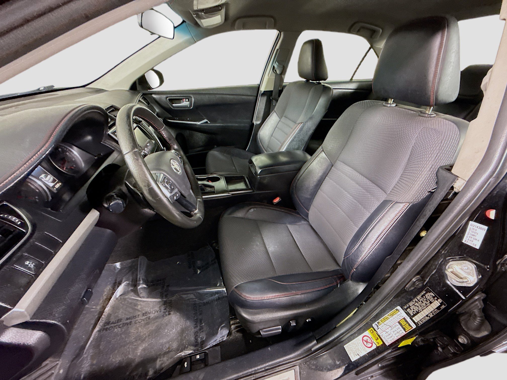 Used 2016 Toyota Camry SE image 21