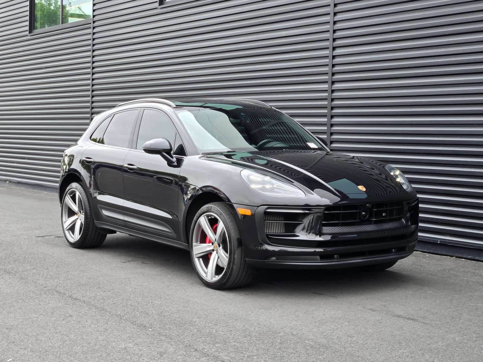 Certified 2024 Porsche Macan S AWD/4WD image 10