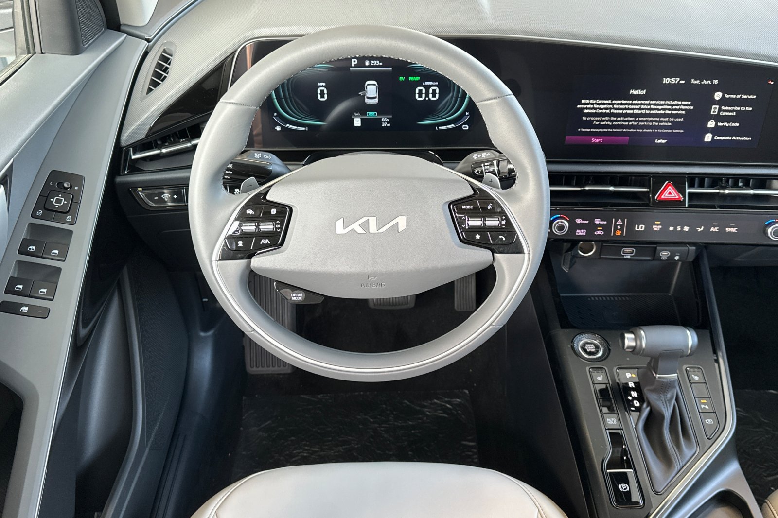 New 2026 Kia Niro EX FWD image 14