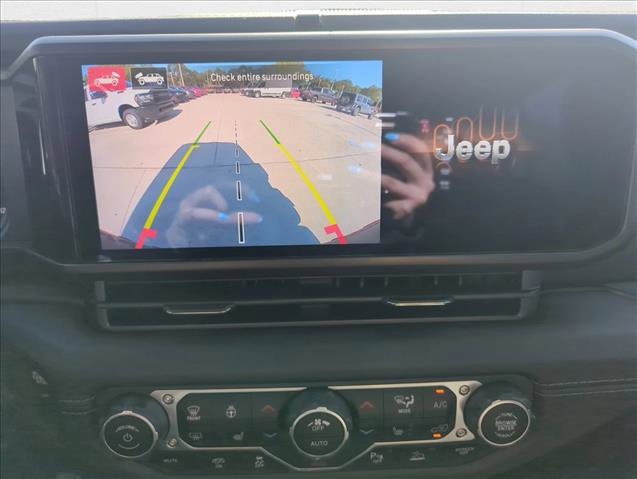 New 2025 Jeep Wrangler Unlimited Rubicon 392 image 13