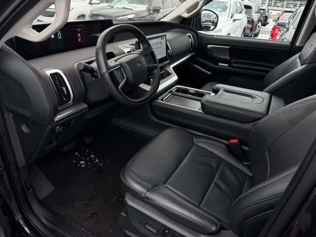 Used 2025 Ford Expedition Max Platinum image 24