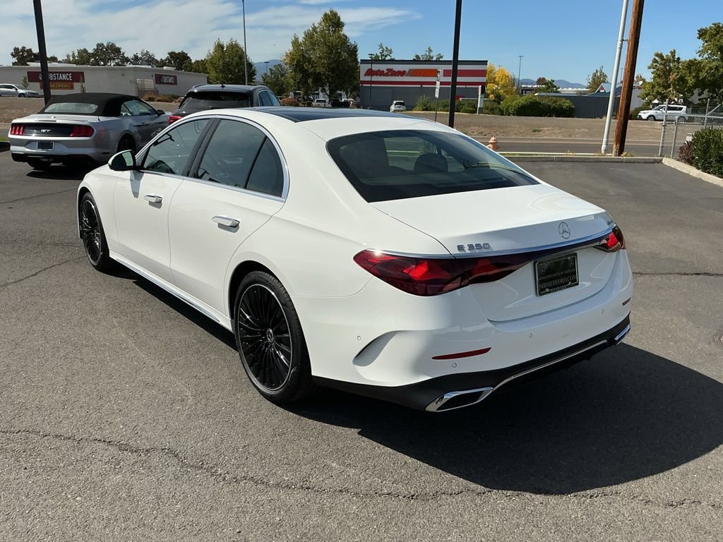 New 2027 Mercedes-Benz E 350 4MATIC Sedan image 10