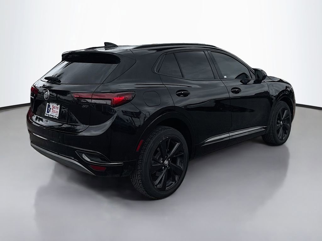 Used 2023 Buick Envision Essence w/ Sport Touring Package FWD image 7