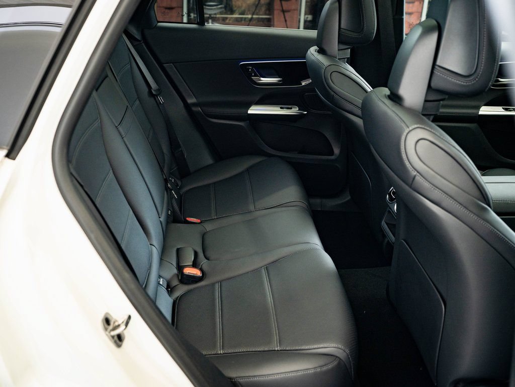 Certified 2026 Mercedes-Benz GLC 300 4MATIC image 36