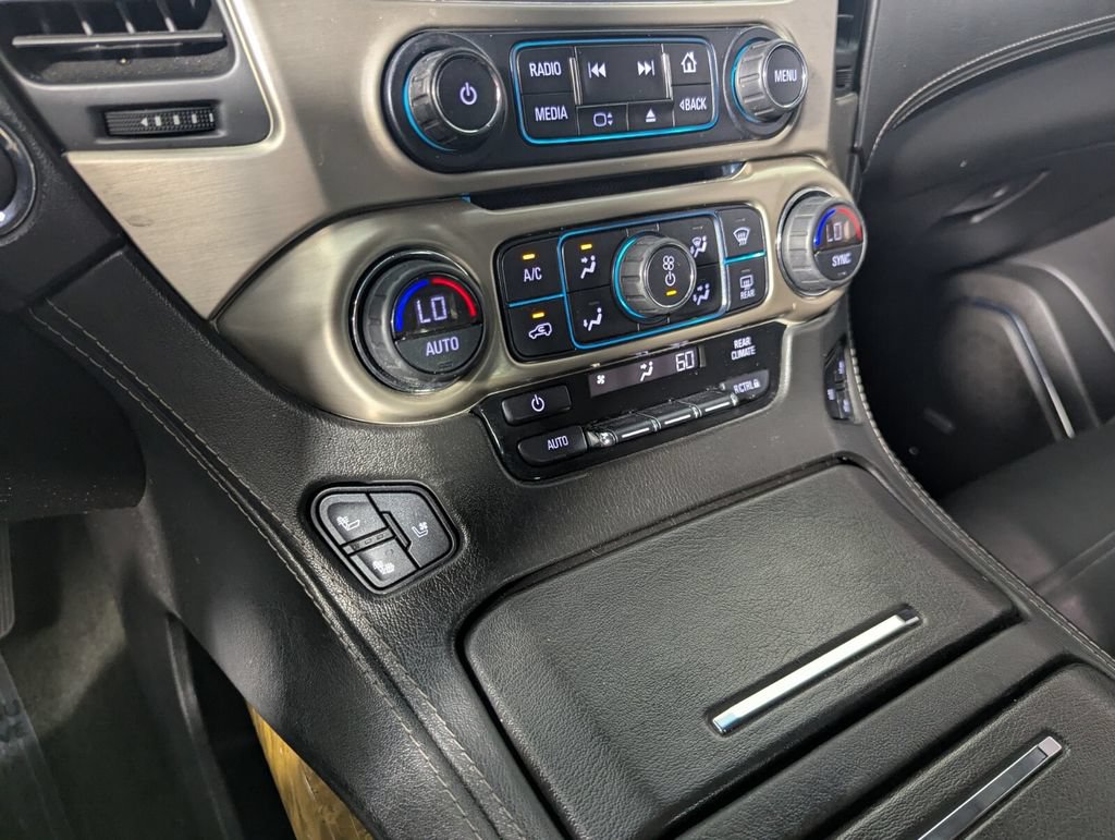 Used 2017 GMC Yukon Denali w/ Open Road Package AWD/4WD image 22