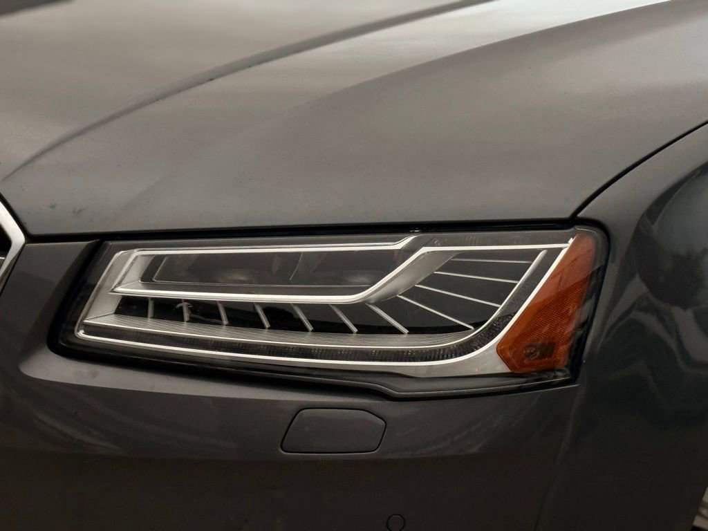 Used 2016 Audi A8 L 3.0T w/ Executive Package image 9