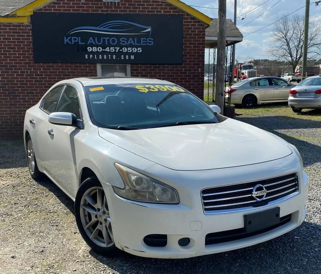 Used 2010 Nissan Maxima 3.5 S image 1