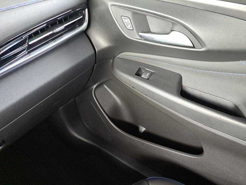 Used 2024 Buick Envista Sport Touring w/ Convenience I Package FWD image 31