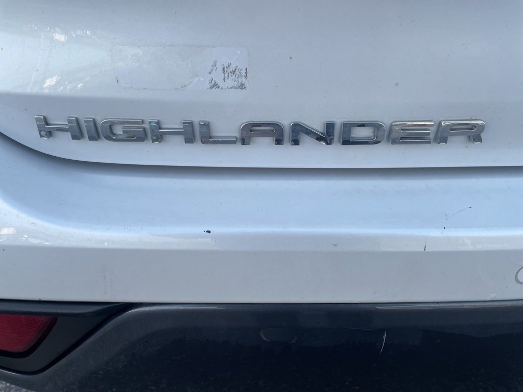 Used 2023 Toyota Highlander Limited image 6