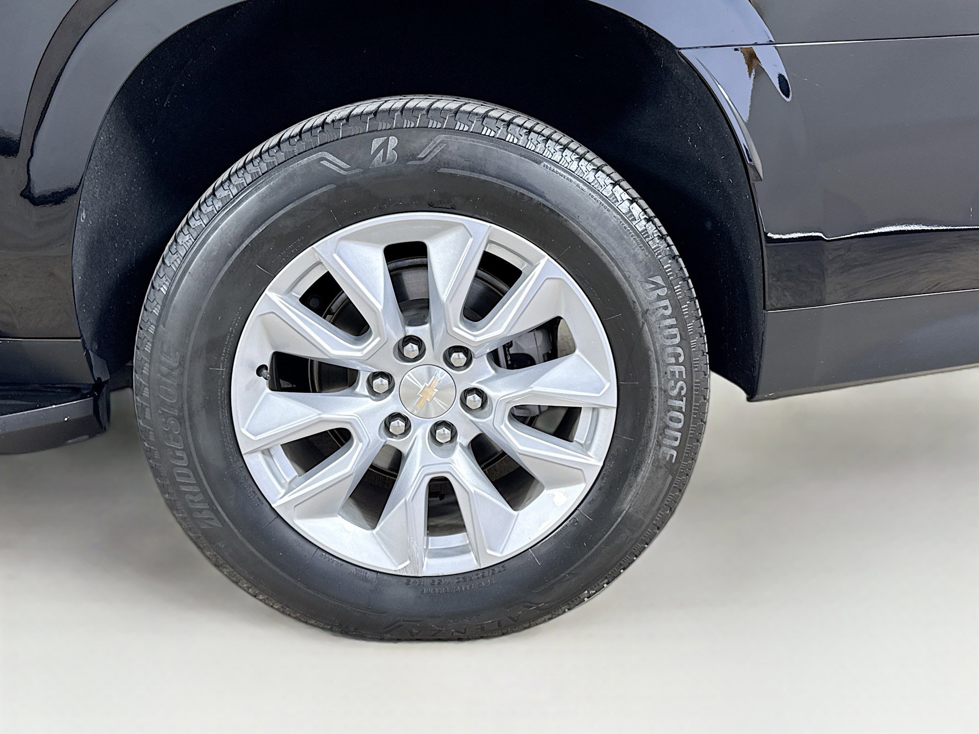 Used 2022 Chevrolet Suburban LT image 35