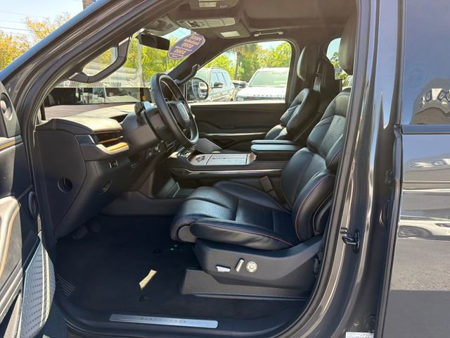 Used 2025 Lincoln Navigator Black Label AWD/4WD image 10