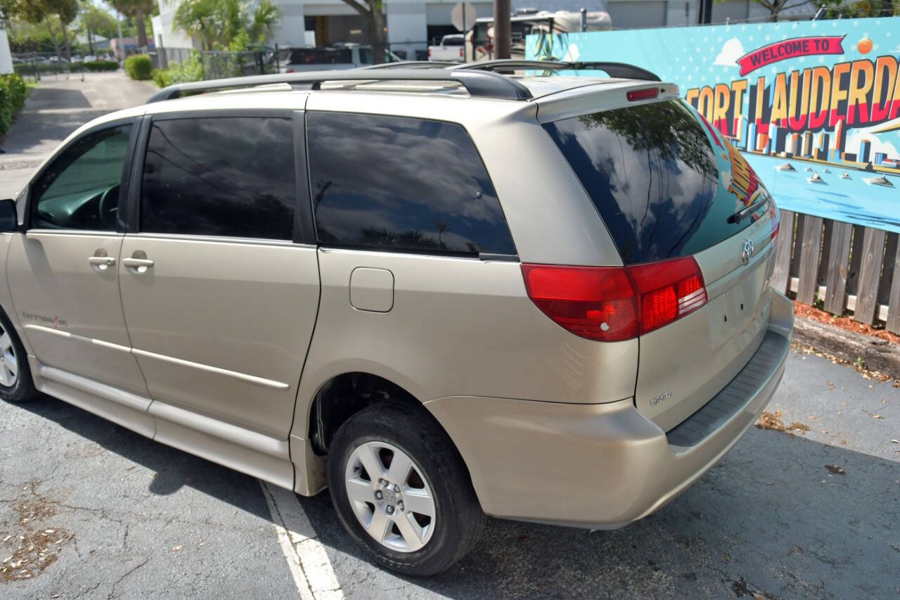 Used 2005 Toyota Sienna LE FWD image 11