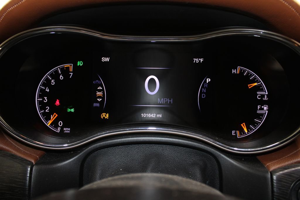 Used 2017 Jeep Grand Cherokee Summit image 19