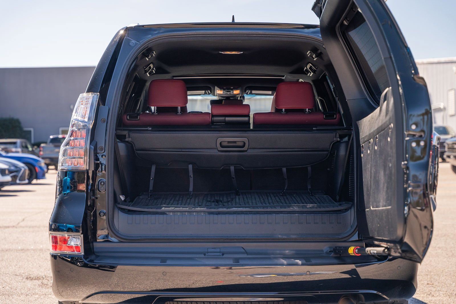 Used 2023 Lexus GX 460 Premium w/ Premium Package image 17