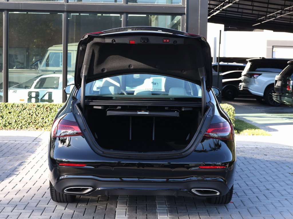 Used 2022 Mercedes-Benz E 350 Sedan w/ Driver Assistance Package image 7