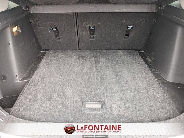 Used 2025 Chevrolet Trax LT w/ LT Convenience Package FWD image 28