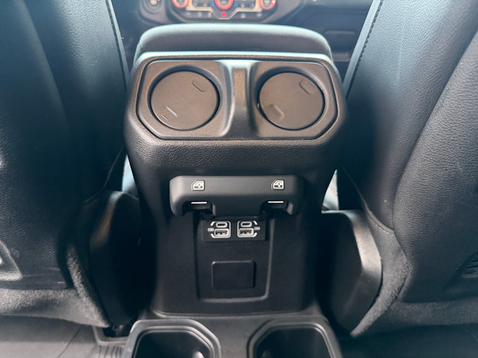 Used 2022 Jeep Gladiator Rubicon w/ LED Lighting Group AWD/4WD image 23