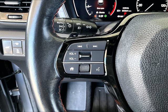 Used 2025 Honda Pilot TrailSport image 10