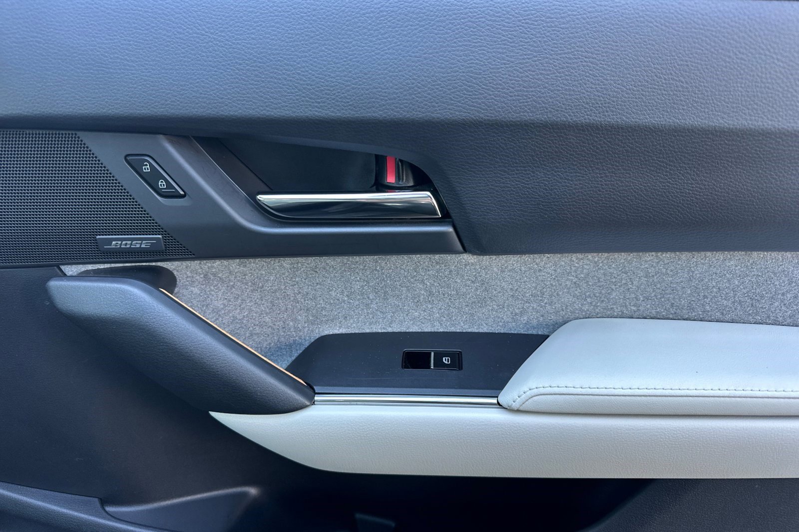 Used 2023 MAZDA MX-30 Electric w/ Premium Plus Pkg image 20