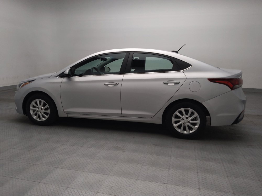 Used 2022 Hyundai Accent SEL FWD image 3