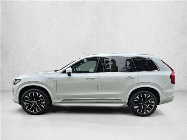 Used 2026 Volvo XC90 T8 Plus w/ Protection Package Premier AWD/4WD image 9