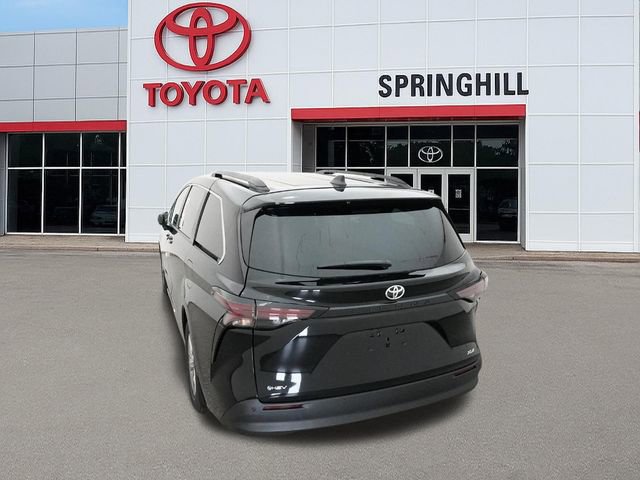 New 2026 Toyota Sienna XLE image 6