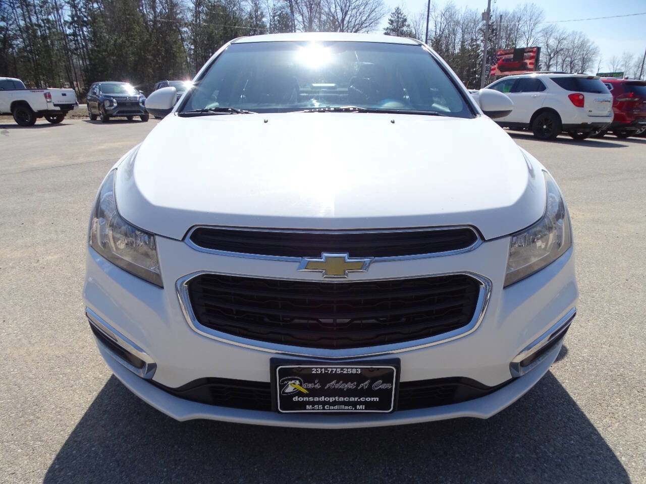 Used 2016 Chevrolet Cruze Limited LT FWD image 3