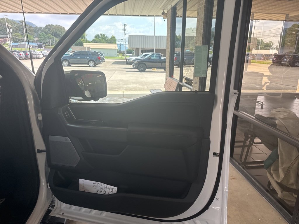 New 2025 Ford F150 Lariat w/ Equipment Group 501A Mid image 22