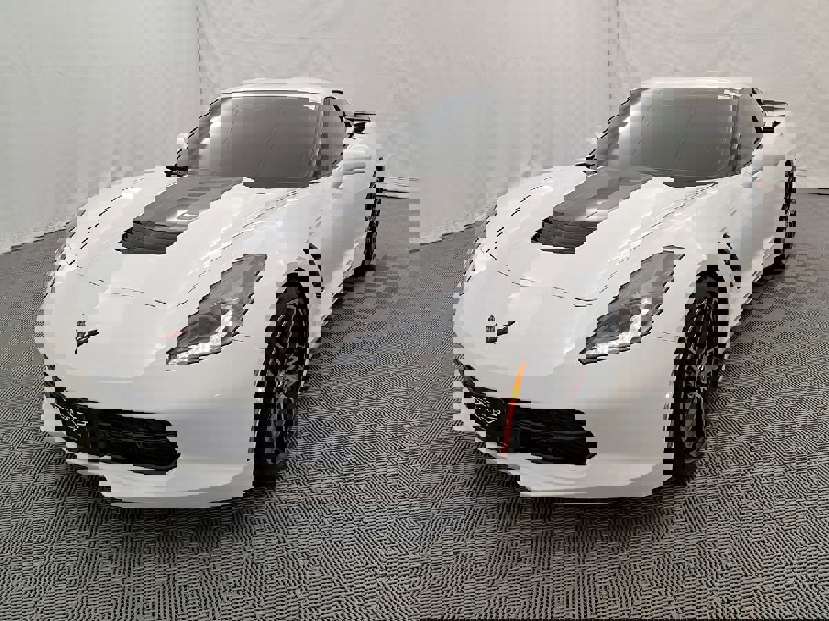 Used 2019 Chevrolet Corvette Stingray Coupe w/ Carbon Flash Badge Package image 8