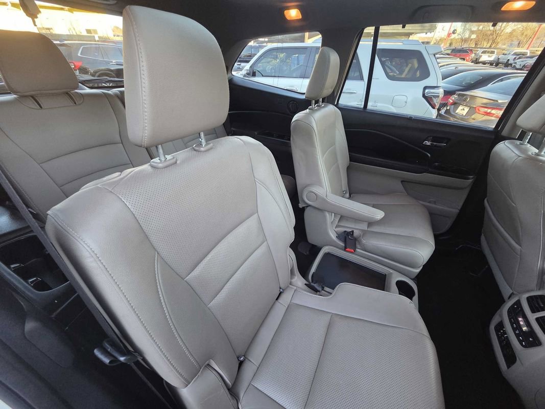 Used 2018 Honda Pilot Elite image 12