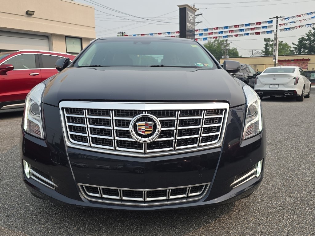Used 2013 Cadillac XTS Luxury w/ Driver Awareness Package FWD image 3