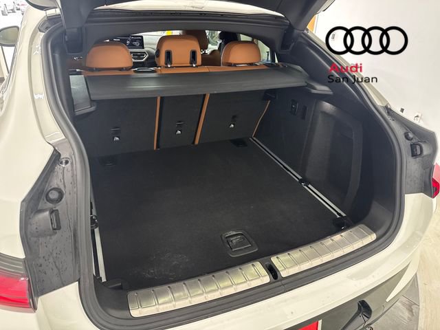 Used 2022 BMW X4 xDrive30i w/ M Sport Package 2 image 11