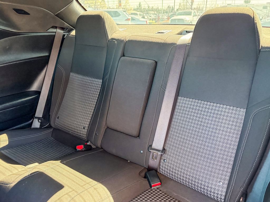 Used 2021 Dodge Challenger SXT image 28